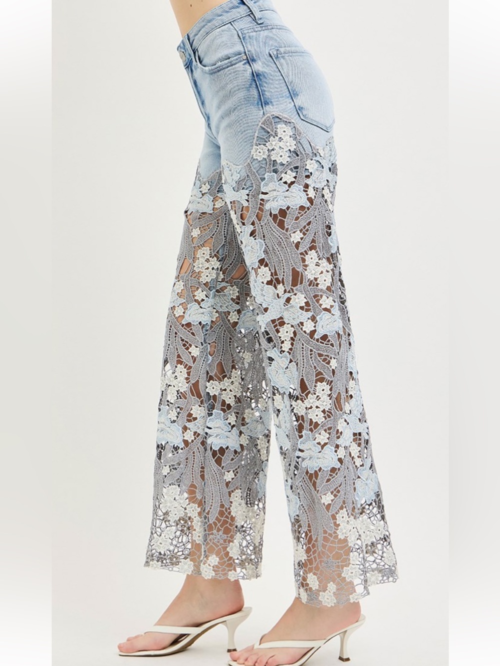 493 ❤️RISEN • HIGH RISE WIDE PATCHWORK LACE PANEL JEANS - Picture 3 of 3